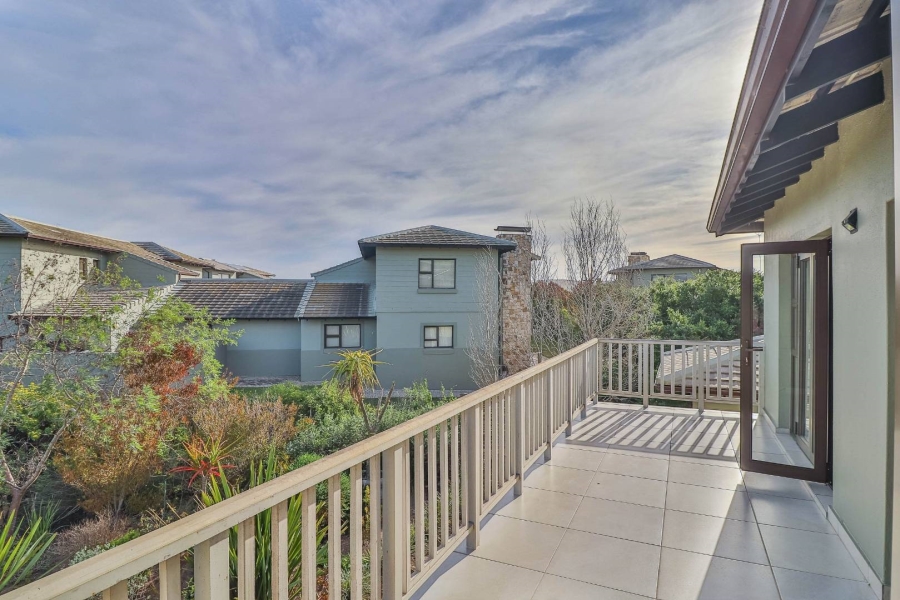 4 Bedroom Property for Sale in Hartenbos Landgoed Western Cape
